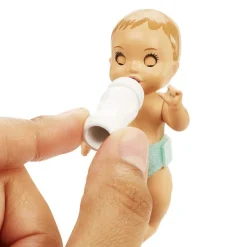 Barbie Skipper Niñera con Bebé Incluye 4 Accesorios<Mattel Online