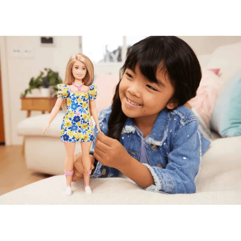 Barbie Fashionista Muñeca con síndrome de Down HJT05<Mattel Hot