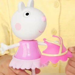 Peppa Pig Muñeca Suzy Oveja con Uniforme de Fútbol<Hasbro Discount