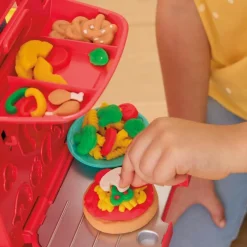 Play-Doh Vespa Montable Correpasillos y Pizzería con 15 Accesorios y 10 Latas<Hasbro Fashion